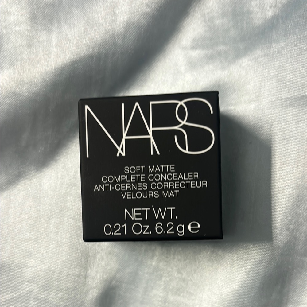 NARS Soft Matte Complete Concealer - Light 2.5 Creme Brûlée